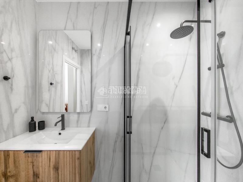 Foto e9db2987-192f-4597-9dac-4e0ba85b68e7. Location appartement dans Sol Madrid