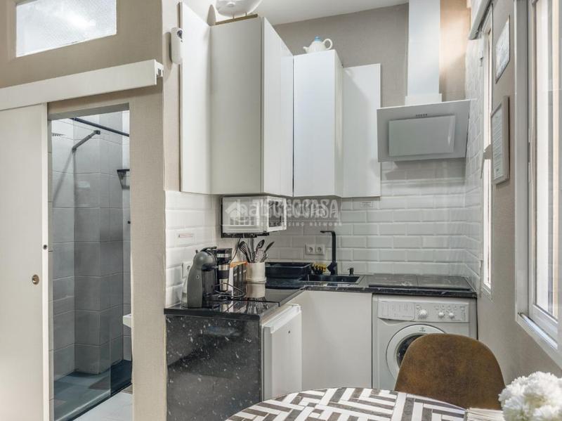 Foto 2c6e2393-b109-49af-9b8f-3ebe20f194e2. Flat in Universidad-Malasaña Madrid