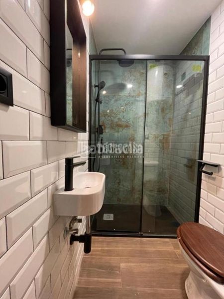 Foto bde7c268-6f4a-4200-ae28-14196d31bec3. Estudi a Universidad-Malasaña Madrid