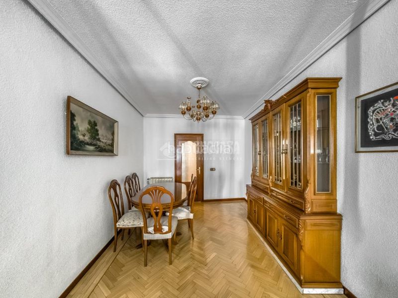 Foto 2ded3678-f617-40f4-a5a6-f09bc64ea354. Piso  en venta en Sol Madrid