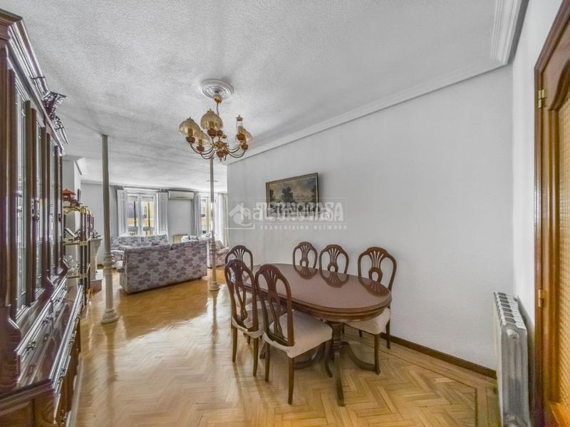 Foto c06ae476-0750-4ba0-952b-0d85a92e0c3d. Piso  en venta en Sol Madrid