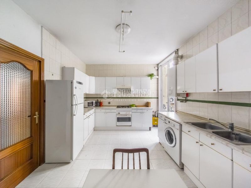 Foto d6b8adbb-5c6d-43a6-bff5-1548ccda4d6e. Piso  en venta en Sol Madrid