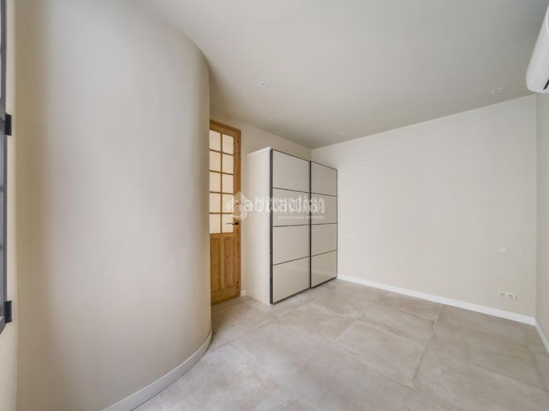 Foto e15ad79c-8601-4541-8636-56bec54f81aa. Pis a Cortes-Huertas Madrid