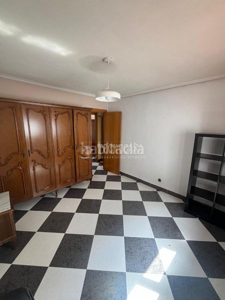 Foto 51194a62-26d7-4a69-bbea-2cda94236305. Pis a Parque Roma-Coronas San Fernando de Henares