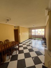 Flat in Parque Roma-Coronas. Piso en venta en san fernando de henares