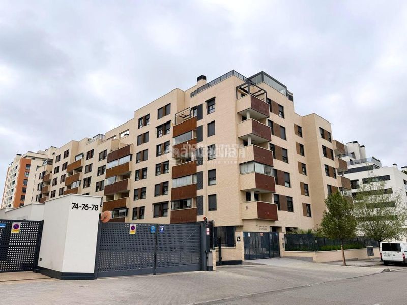 Foto 275e5b92-c913-4ff5-907f-af769c1e0750. Piso  en venta en El Cañaveral Madrid