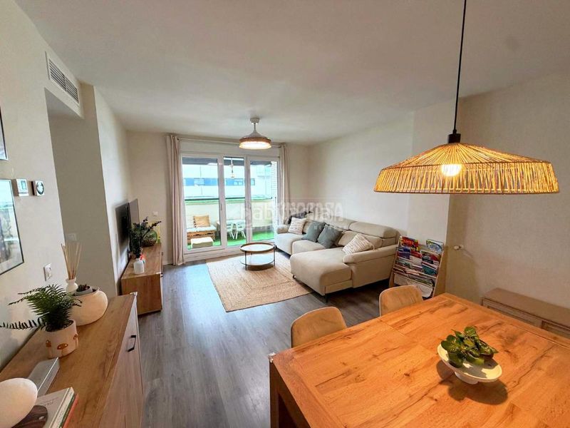 Foto 3df7b3c2-df20-45be-9e39-1e984943c44d. Piso  en venta en El Cañaveral Madrid