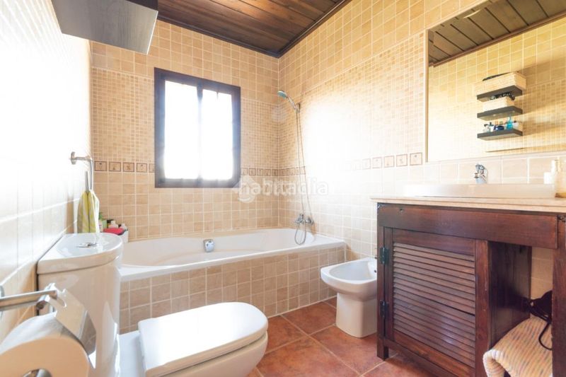 Foto a32ff2fb-5d2e-43dc-8fd7-cc9d14aa2d81. Casa a El Romeral-Peñón de Zapata Alhaurín de la Torre
