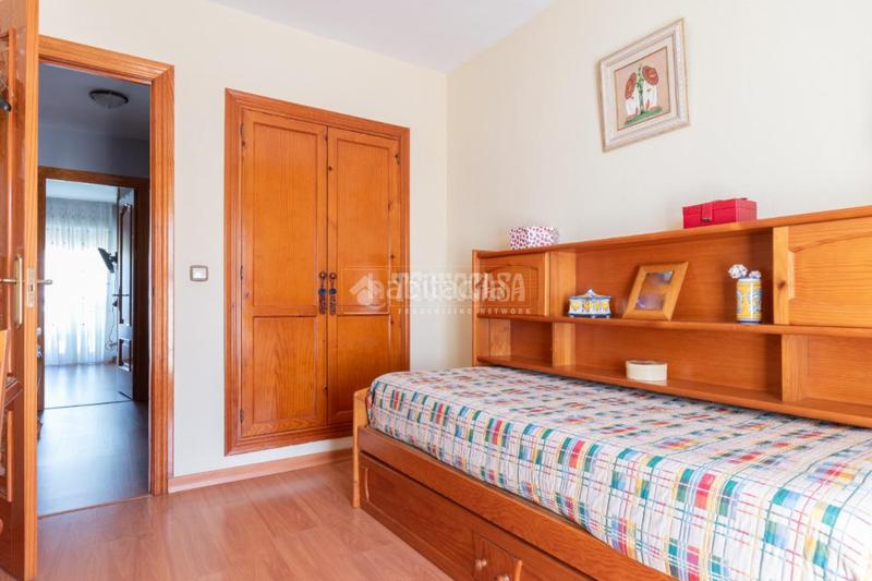 Foto 4d1680af-d4ee-40d8-a319-b7988101d483. Maison jumelée dans Guadalmar Málaga