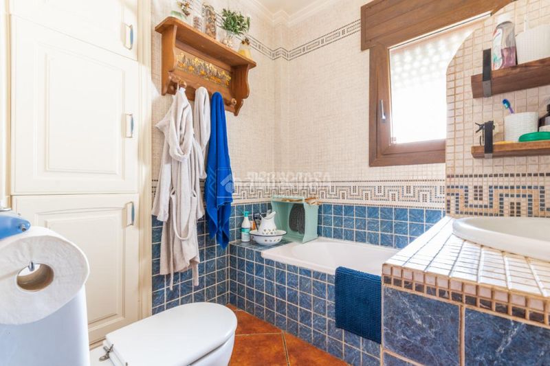 Foto 172d2501-9055-48ad-a0c0-e77b9d73438d. Casa amb aparcament piscina a Pinos de Alhaurín Alhaurín de la Torre
