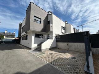 Doppelhaus in Rivas Futura. Casa en venta en rivasvaciamadrid