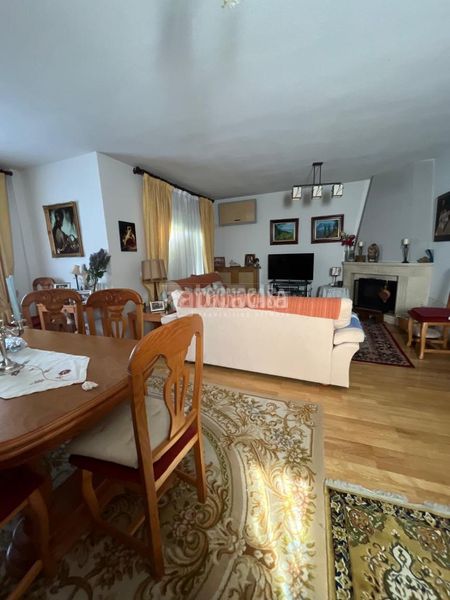 Foto 2eb92a8b-98cd-4611-aaf9-54090f4c78f8. Casa aparellada amb aparcament a Casco Histórico Rivas - Vaciamadrid