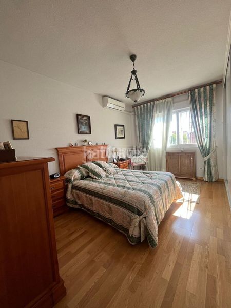 Foto 48cc6830-c4f4-45bc-a1e1-9df47edff94d. Casa aparellada amb aparcament a Casco Histórico Rivas - Vaciamadrid