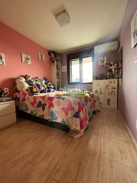 Foto 9381e840-7da6-4728-b901-86e56e85bdab. Casa aparellada amb calefacció aparcament piscina a Rivas - Vaciamadrid
