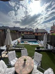 Casa bifamiliare in Casco Histórico. Casa en venta en rivasvaciamadrid