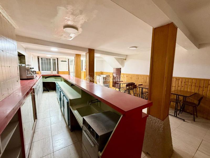 Foto f8f977c3-c4b2-44bc-bad8-d8a37120d292. Local comercial a General Dávila Santander