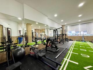 Local Comercial en Alisal - San Román