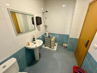 Business premise en General Dvila. Local comercial en venta en santander