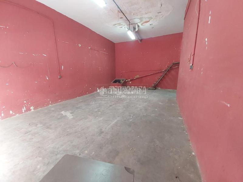 Foto a55700d7-caff-4df8-b166-d897f7554328. Local comercial  en venta en Camino de Ronda Granada