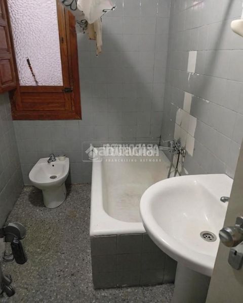 Foto f9b8b688-6fcb-44a9-9751-0aa92c60f749. Pis a Centro - Sagrario Granada