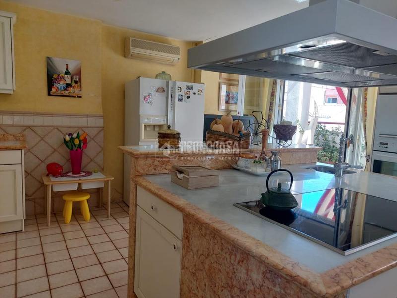 Foto f04106ba-cdcd-446c-8b01-54809529b534. Dúplex piso en venta en Camino de Ronda Granada