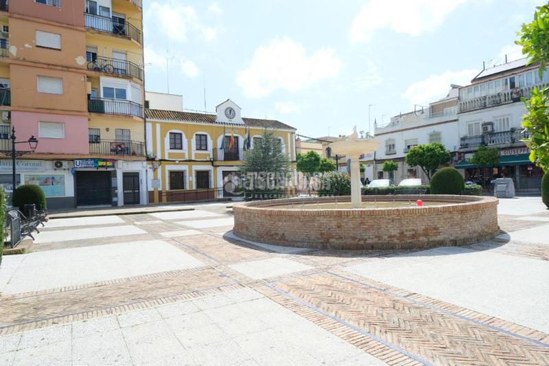 Foto 0582b56f-76e7-4b51-bf29-bd7b2f6e3d28. Edificio  en venta en Gelves