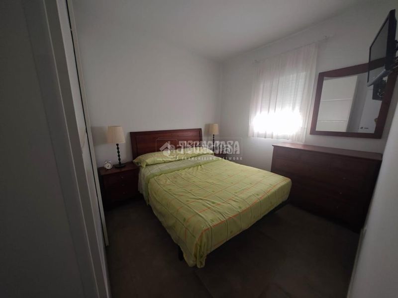 Foto 27cb7602-f8a3-4e95-8c21-e101ffd4afd5. Casa aparellada a Las Almenas Tomares