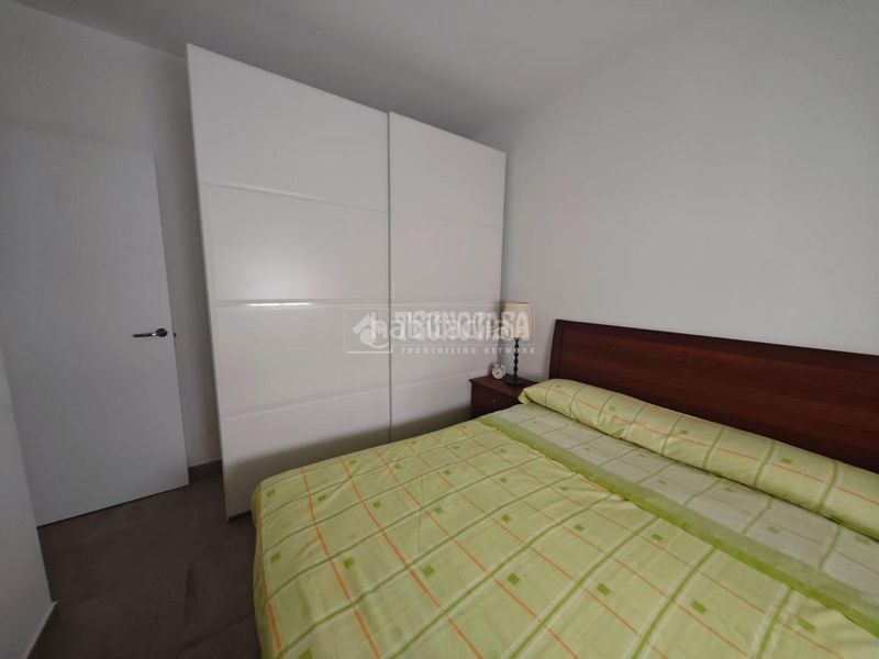 Foto 4a762ab9-49a0-43d1-957a-2ccbcc46371d. Casa aparellada a Las Almenas Tomares