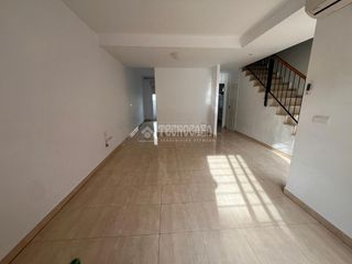 Casa aparellada a Palomares del Río