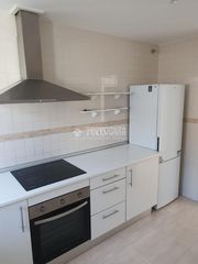 Casa aparellada a Palomares del Río. Casa en venta en palomares del río