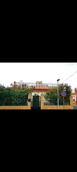 Foto b2b5efd3-5f03-41c1-b7f1-1d414e155059. Casa a Valencina de la Concepción