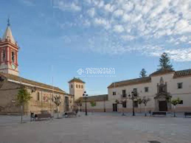 Foto d9a11f16-183f-4421-a714-b9ea96d2a239. Posto auto in Castilleja de la Cuesta