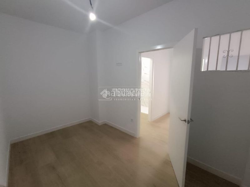 Foto a4afb201-e0ef-4dd2-9c2e-e66df82a85d0. Casa aparellada a El Cerro Sevilla