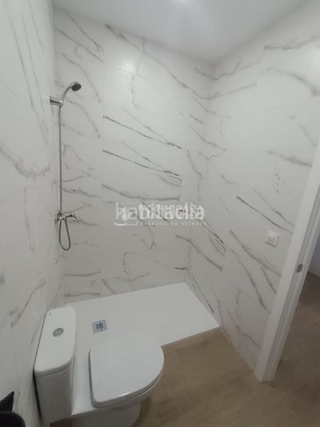 Foto ded3daa5-e21a-4a46-ae6b-7fcac9505e17. Casa aparellada a El Cerro Sevilla