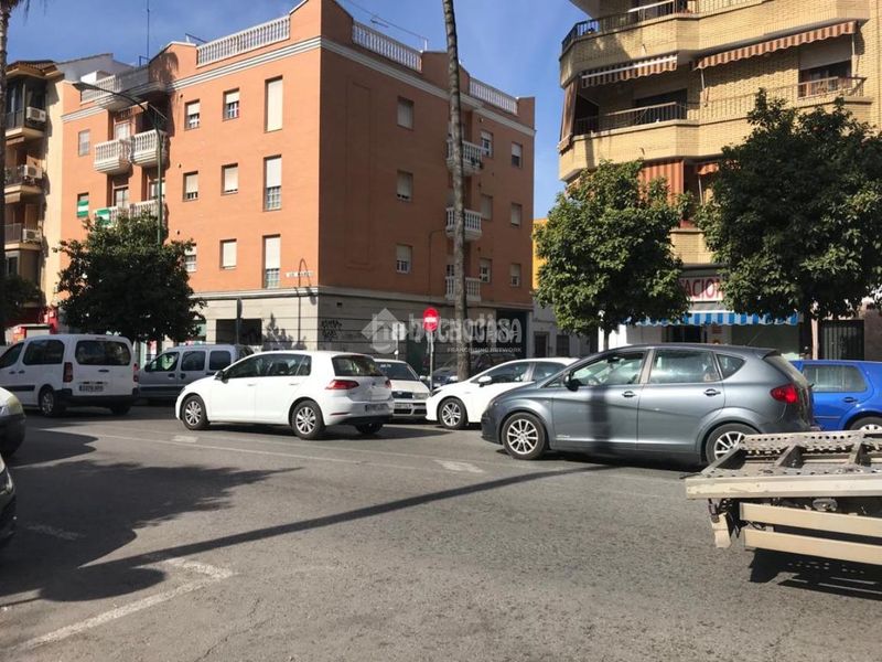 Foto 4077d26c-a7a9-4a71-9d00-80ebfb7383b1. Local comercial a La Plata Sevilla