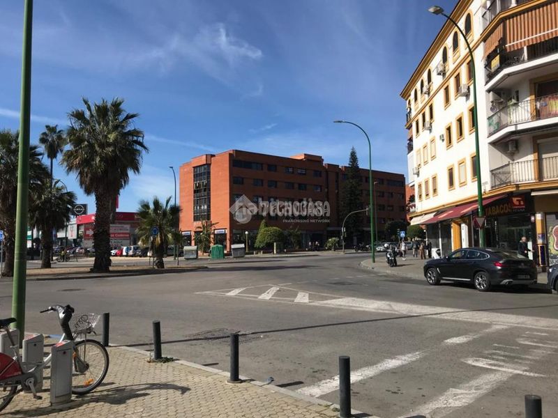 Foto 72381c44-0e9e-49fc-80dc-e0d86abd082d. Local comercial a La Plata Sevilla