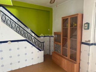 Casa aparellada a El Cerro. Casa en venta en sevilla