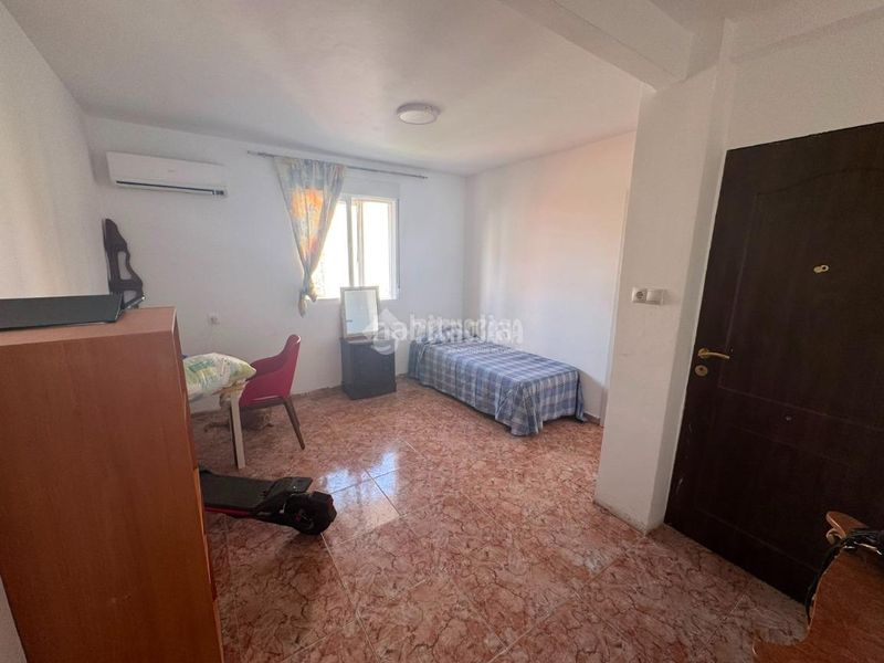 Foto e0e6c96d-0ab4-4932-bd10-e68c93f31101. Piso  en venta en El Cerro Sevilla