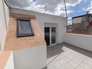 Lloguer Casa aparellada a El Cerro. Casa en alquiler en sevilla