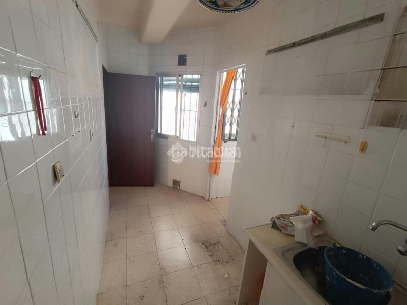 Foto 8ab22847-b6ec-4ba1-8a0a-5f81a8125020. Flat in El Cerro Sevilla