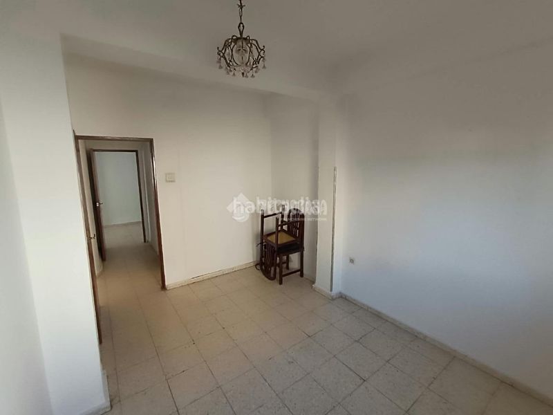 Foto d2f29a3f-268b-4df6-b1c7-04c4d47f8f91. Flat in El Cerro Sevilla