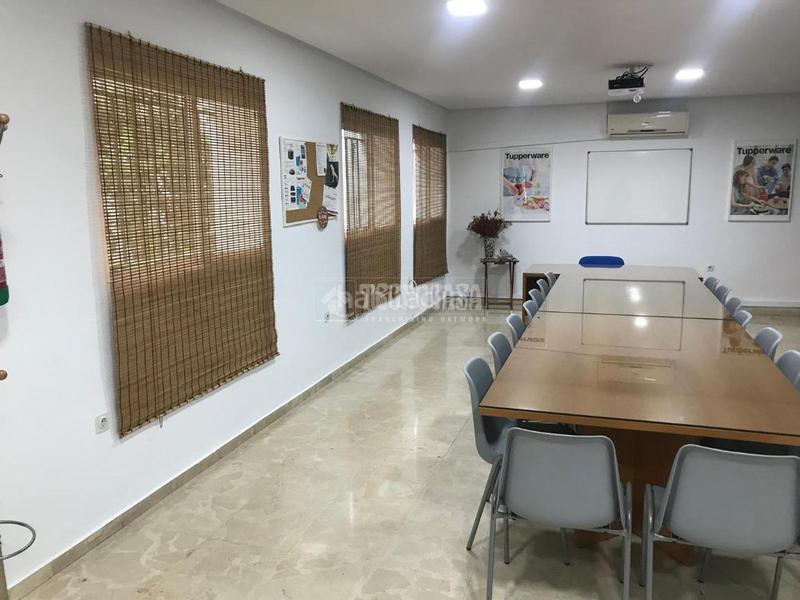 Foto 3f5b23c3-d8c5-4667-b72c-55c7987c102f. Alquiler local comercial  en alquiler en Sevilla