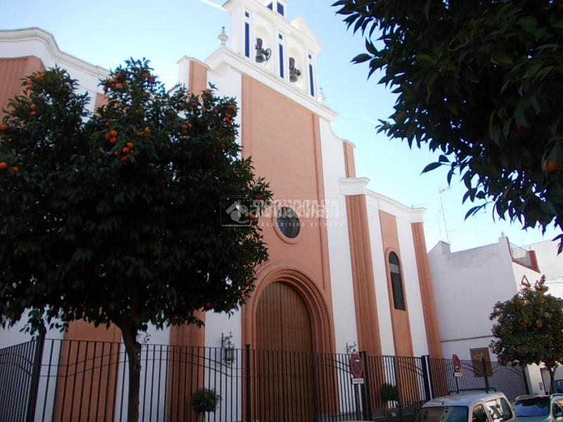 Foto e66f2d54-2246-451d-a553-5b1a29d3b740. Alquiler local comercial  en alquiler en Sevilla