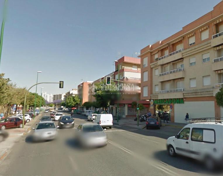 Foto c4957ae5-d164-42da-b62e-29de8a53eee5. Location local commercial dans El Cerro Sevilla