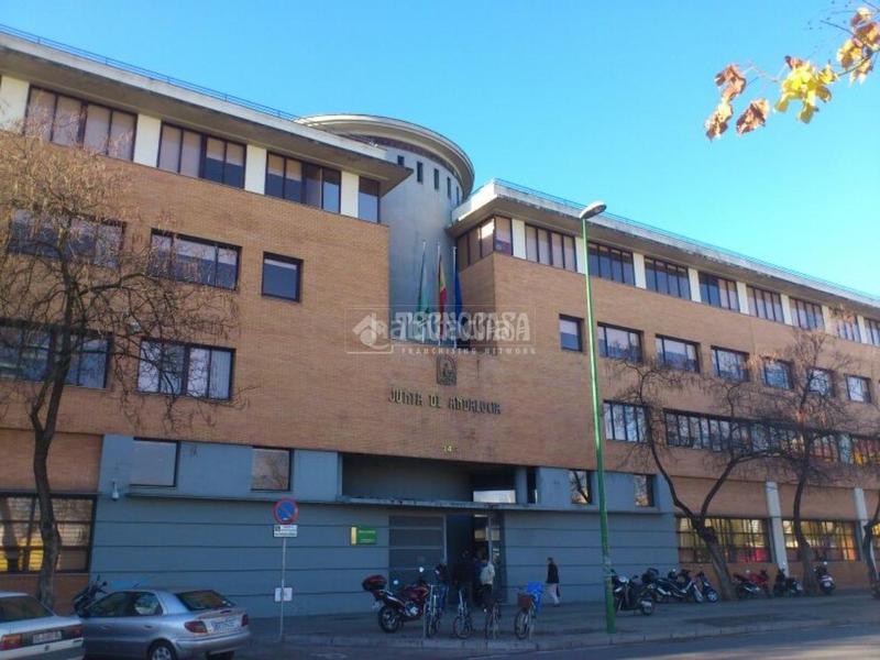 Foto b102172c-cad7-487c-bc1b-0bde4755a756. Affitto locale commerciale in El Cerro Sevilla