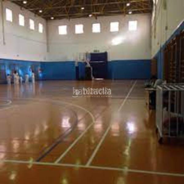 Foto b71d8d1e-eaeb-4b4b-a2b3-d7e83b750e7e. Location local commercial dans El Cerro Sevilla