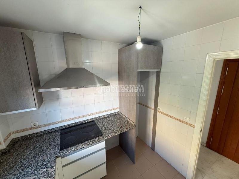 Foto 74d7ab1b-bbf6-40db-a02d-4cd4df7d944f. Dachwohnung mit heizung in El Cerro Sevilla