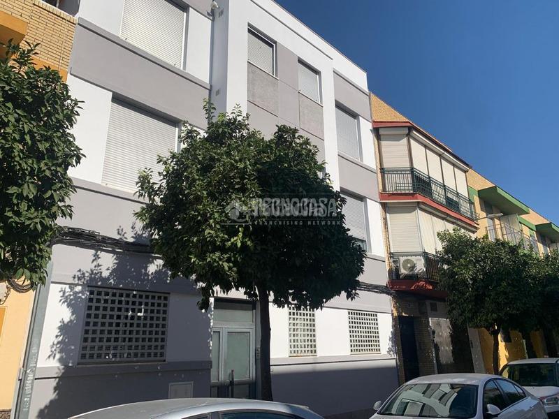 Foto 079d3d94-6a96-43a2-a8f6-35b612b169cf. Piso  en venta en El Cerro Sevilla