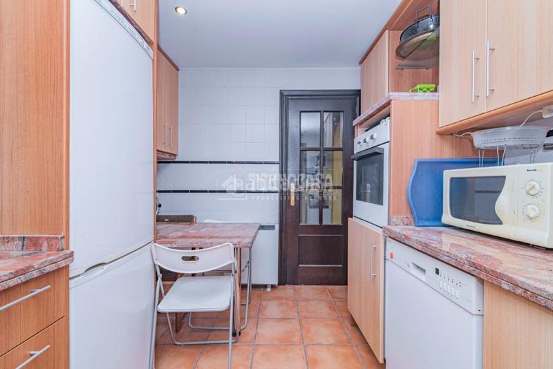 Foto 3dd4048c-036b-4599-b6c9-f555867dabb7. Piso  en venta en la zubia en La Zubia Ciudad Zubia (La)