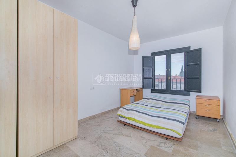 Foto 42c00c4f-9528-4cf4-b0ce-184f11d80e03. Piso  en venta en la zubia en La Zubia Ciudad Zubia (La)